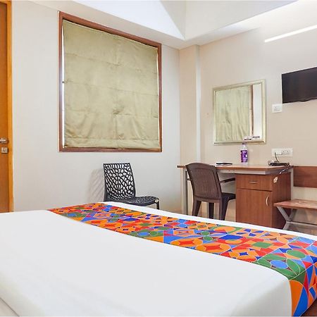 Fabhotel Classic Executive Phursungi Buitenkant foto