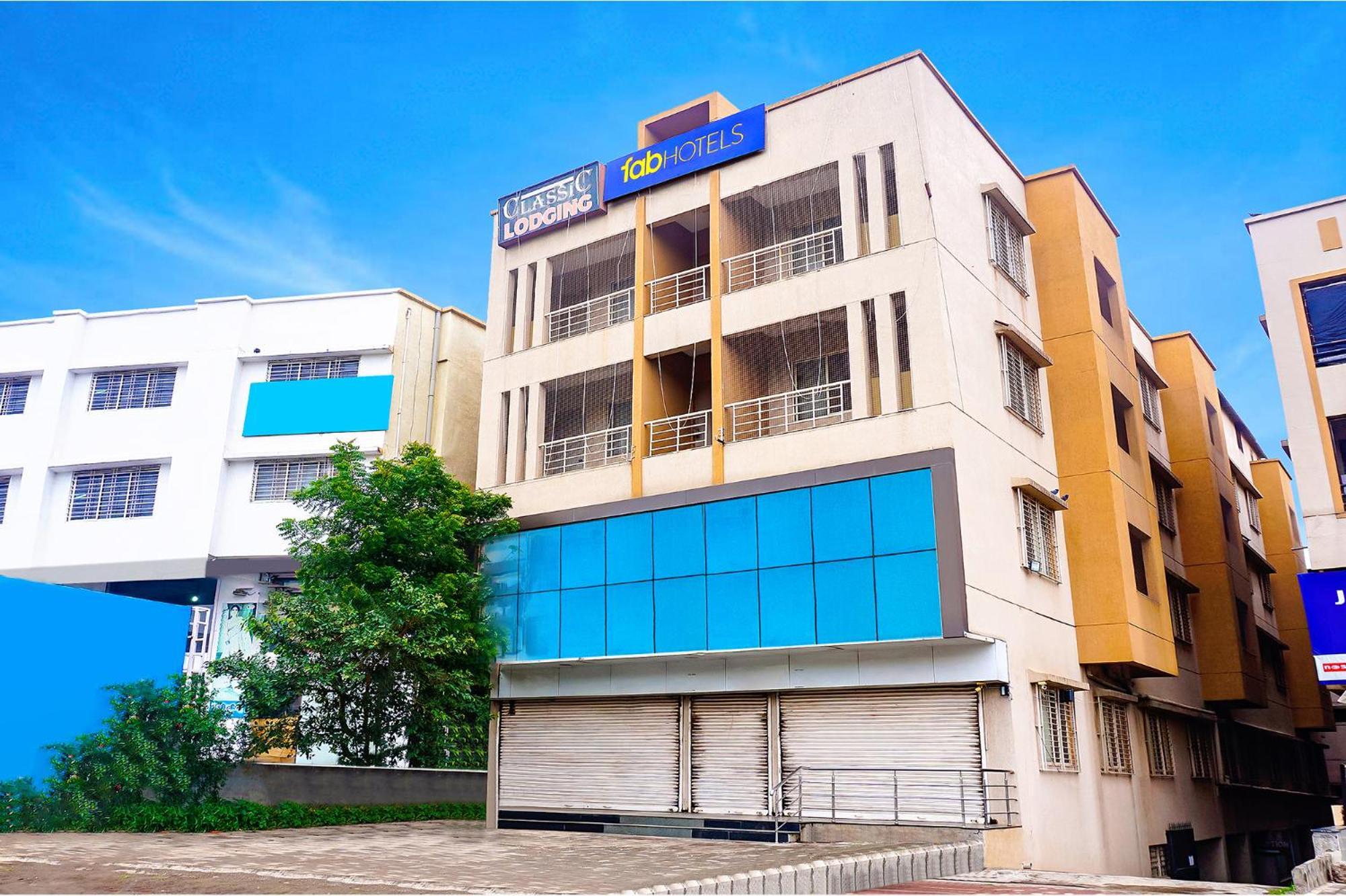 Fabhotel Classic Executive Phursungi Buitenkant foto